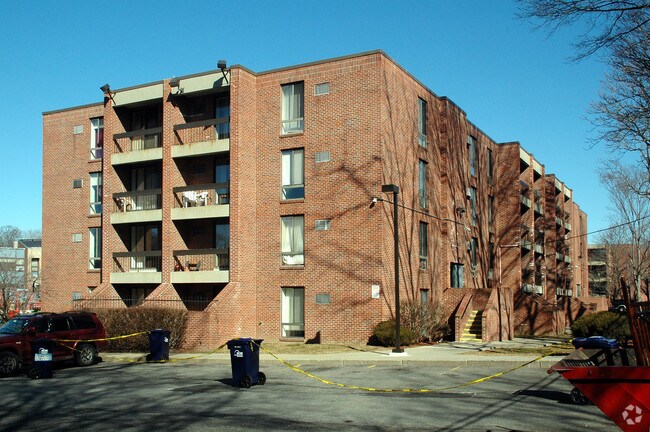 Building Photo - 140 Humboldt Ave