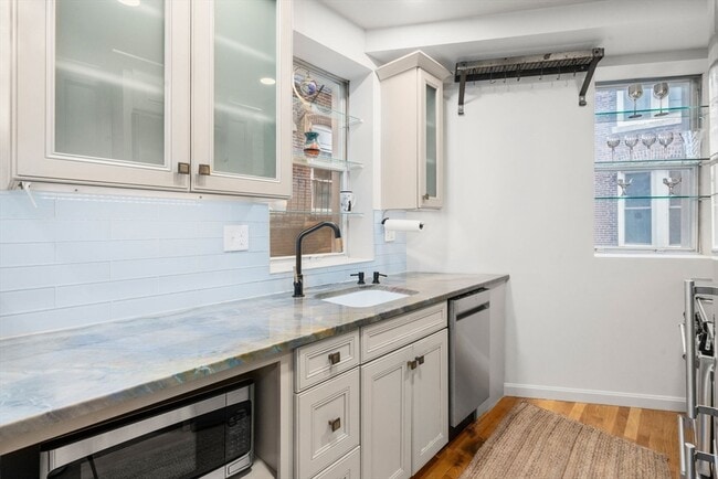 Building Photo - 88 Prince St