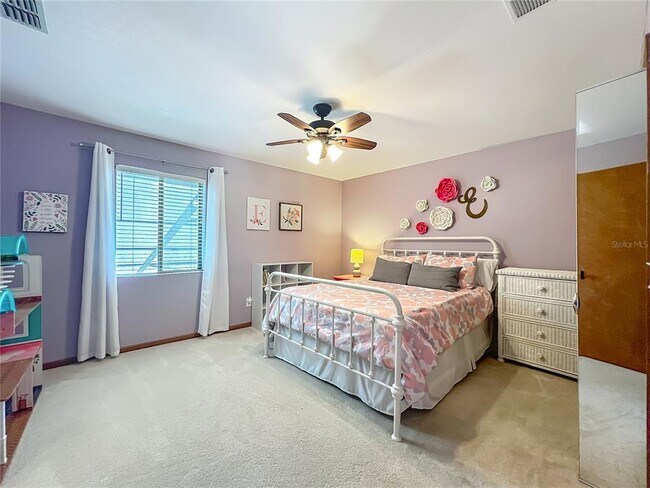 Building Photo - 4661 SW 7th Avenue Rd