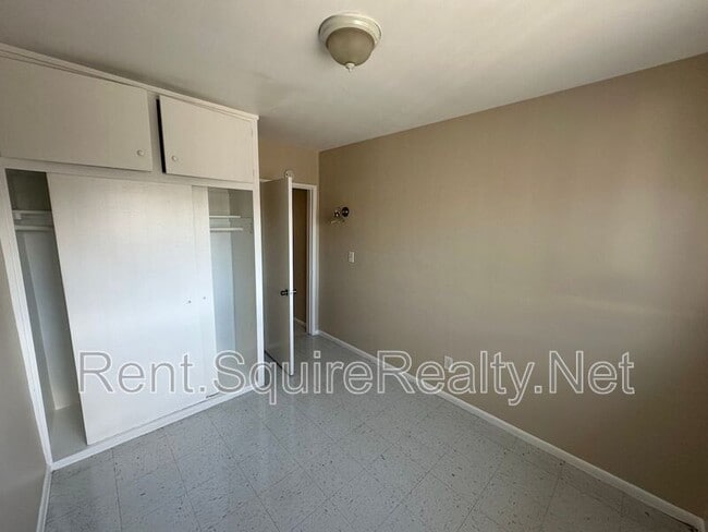 Building Photo - 936 W Foothill Blvd