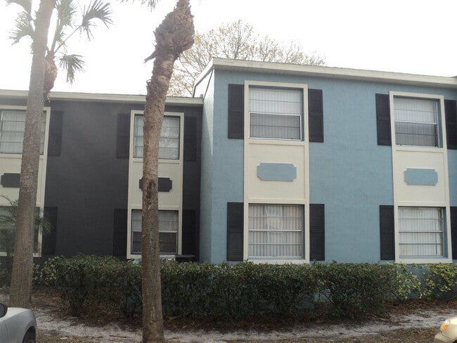 Building Photo - 2539 N Alafaya Trail