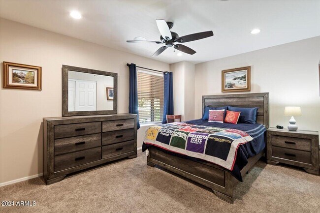 Building Photo - 10415 N 10th St