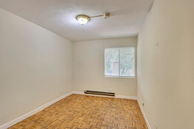 Building Photo - 1800 Jefferson Park Ave