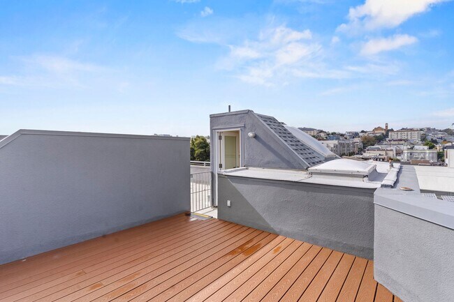 Building Photo - Lovely 2 Bed, 1.5 Bi-Level Hayes Valley Co...