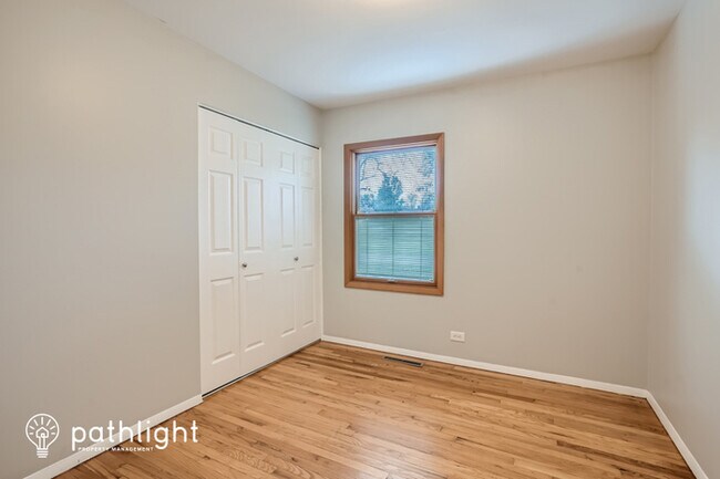 Building Photo - 1525 North Patton Avenue, Arlington Height...