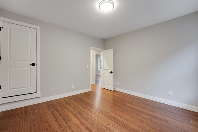 Building Photo - 389-391 Berkeley Road