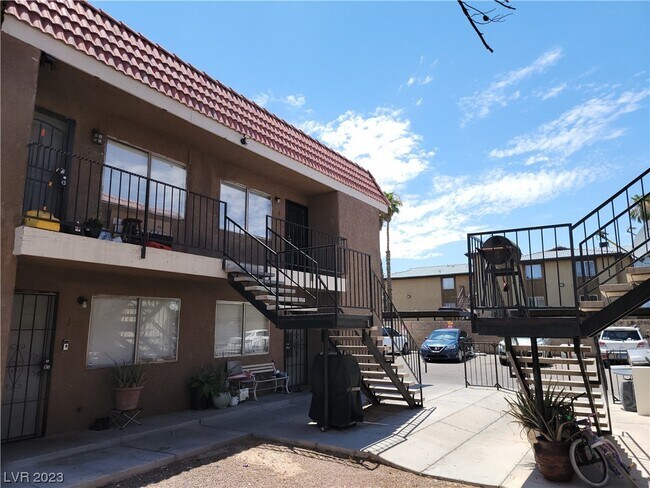 Building Photo - 5335 Mancos Ct