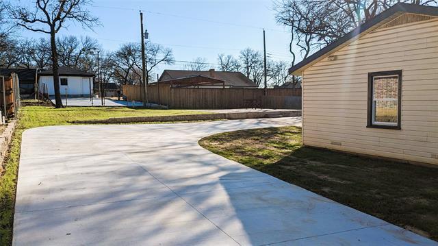 Building Photo - 1604 Donna Ln