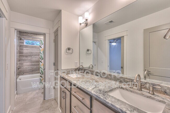 Building Photo - 253 Riverside Dr