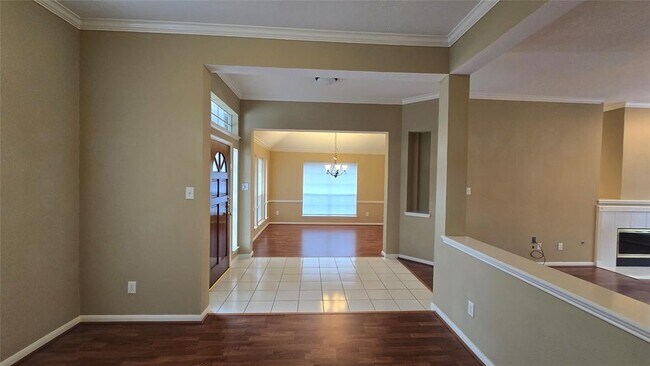 Building Photo - 1602 Summer Rain Dr