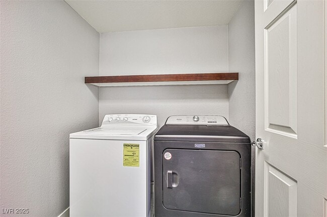 Building Photo - 6688 Metronome Ct