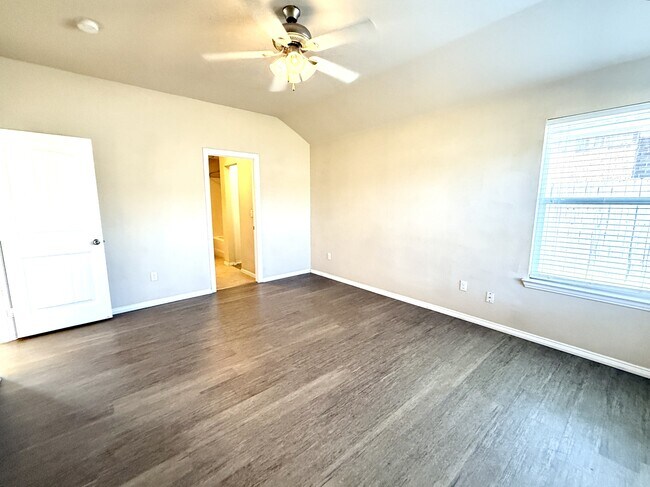 Building Photo - 4707 Mill Creek Dr