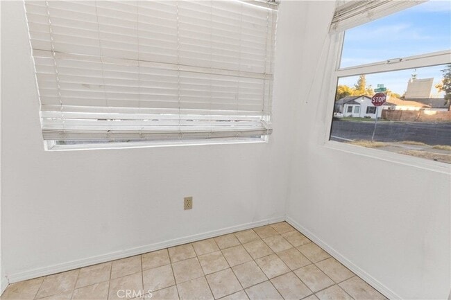 Building Photo - 77 E Main St