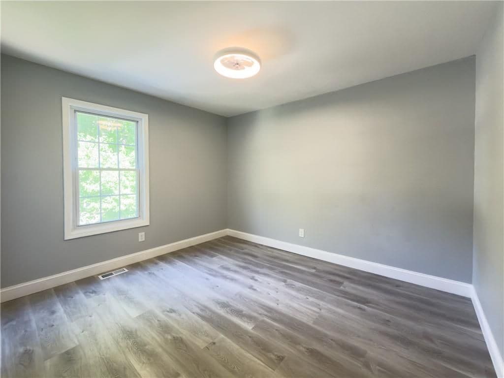 Building Photo - 528 Parkstone Ln