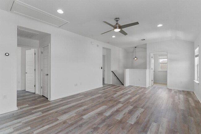 Building Photo - 5804 Loblolly Ln