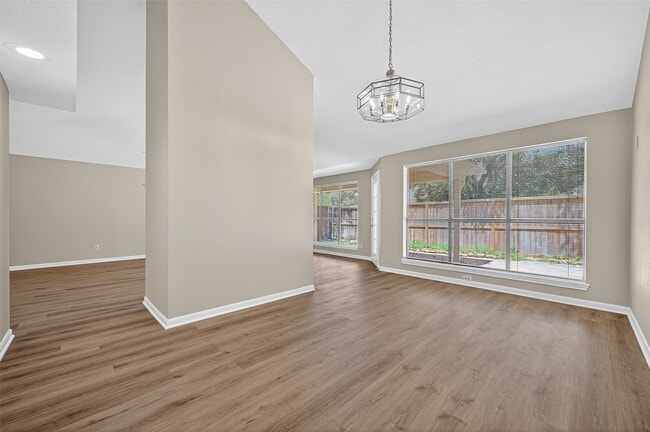 Building Photo - 4132 Deerfield Village Dr