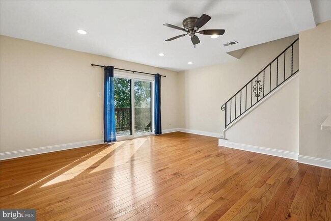 Building Photo - 223 Burgess Ave