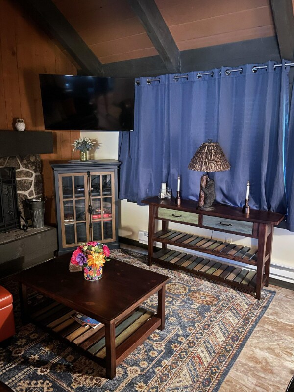 Building Photo - 2180 Yellowtail Rd