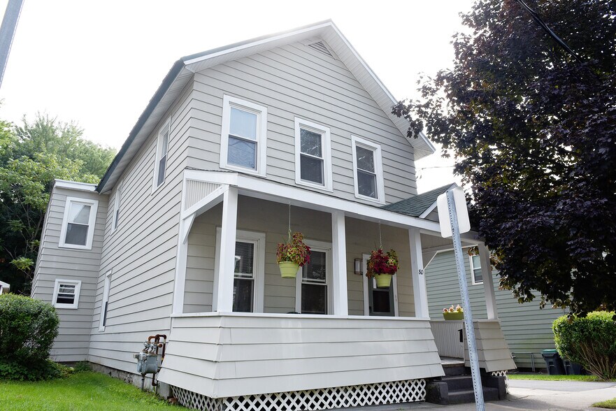 Exterior - 80 Walnut St