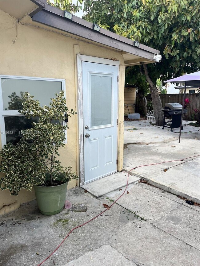 Building Photo - 13485 SW 28th St