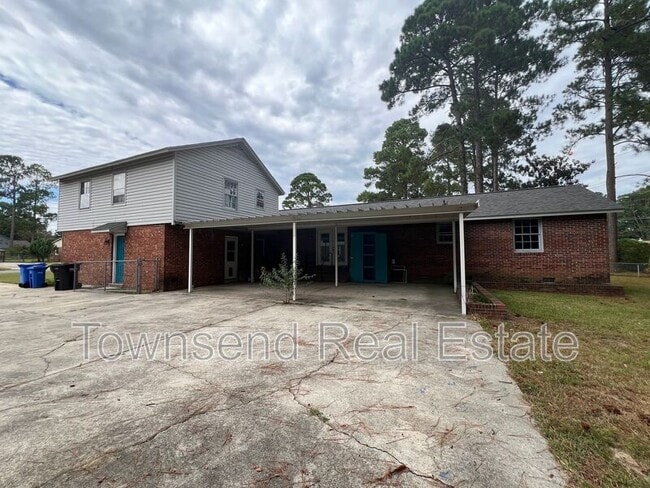 Building Photo - 5060 Chesapeake Rd