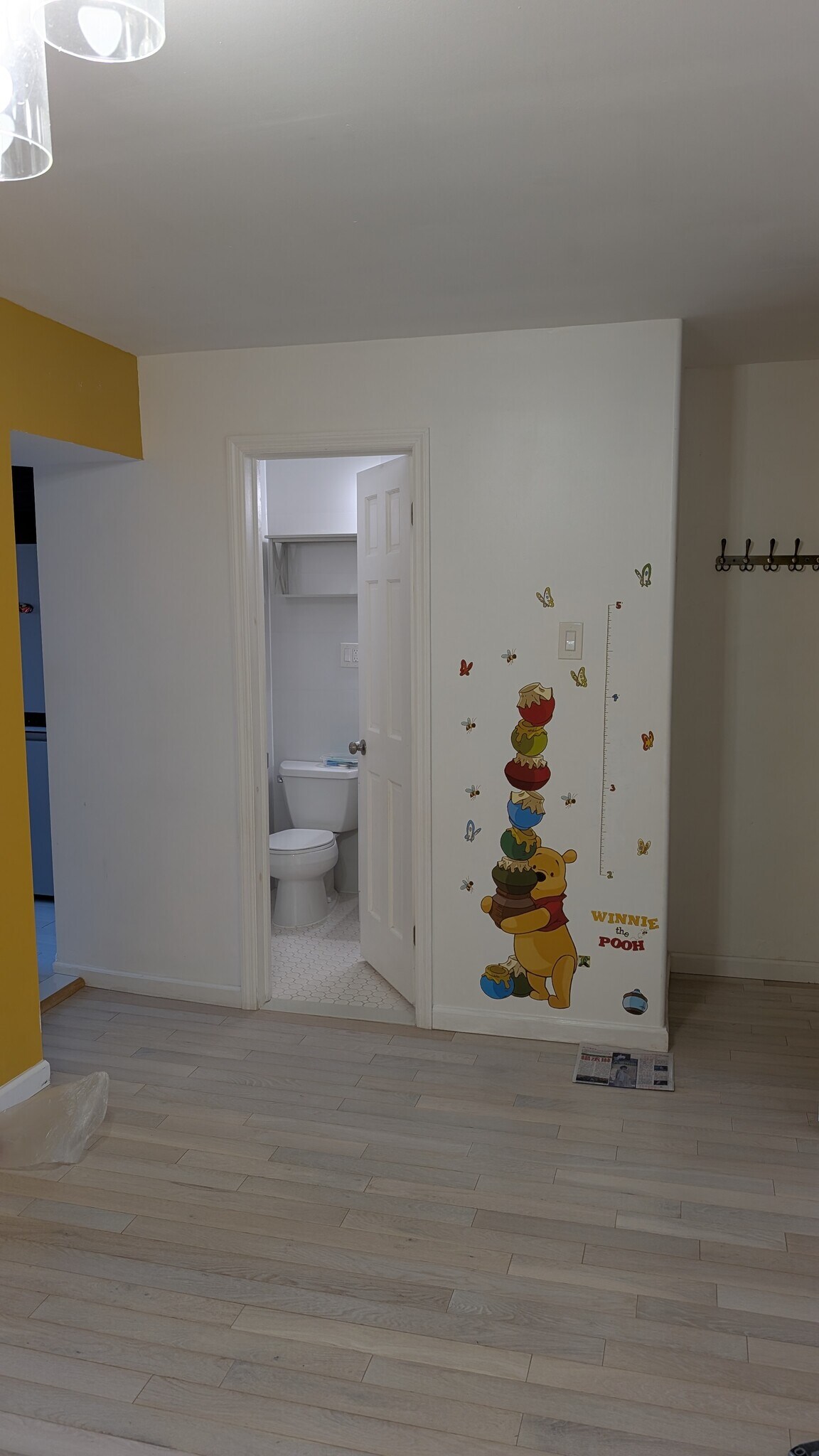 Building Photo - 537 46th St