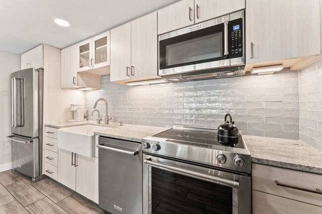 Building Photo - 668 McVey Ave