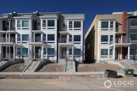 Building Photo - 1452 W Cook Ln