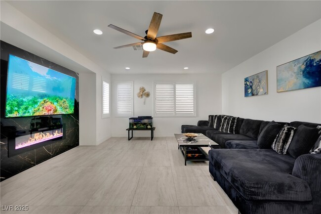 Building Photo - 10336 Early Morning Ave