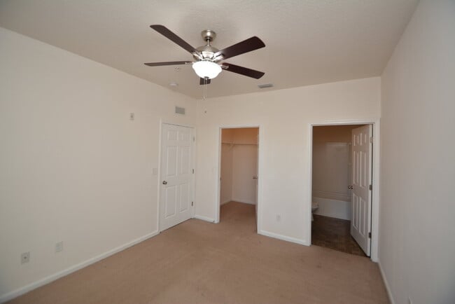 Building Photo - "Charming 3-Bedroom Condo Haven in St. Aug...