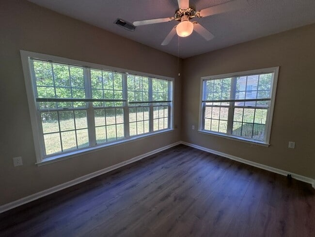 Building Photo - MOVE-IN READY!  SENIOR COMMUNITY 55+