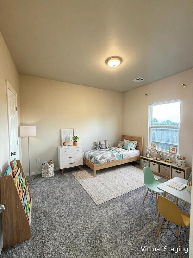 Building Photo - 3 Bed 2 Bath in NW OKC