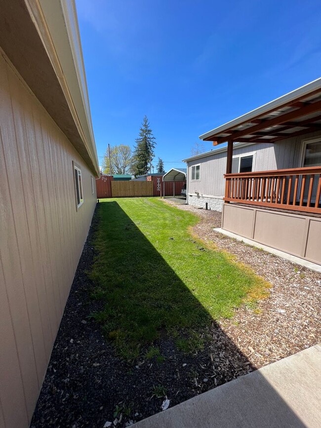 Building Photo - 3-Bedroom 2-Bathroom home with HUGE Shop in Cedar Flats