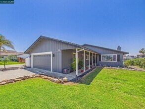 Building Photo - 4910 Cabrillo Point
