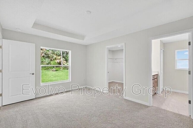Building Photo - 6 Pickcane Ln
