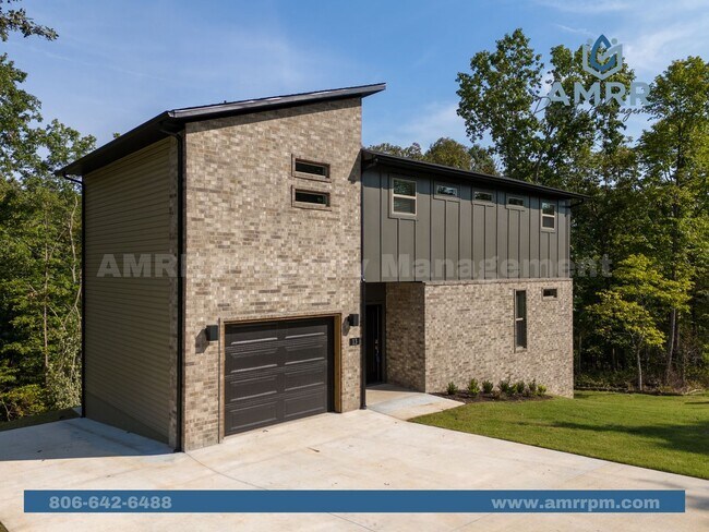 Building Photo - New Beginnings Start At AMRR: 2 Bedroom Lakehouse in Bella Vista!