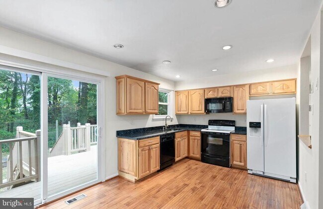 Building Photo - 7660 Turnbrook Dr
