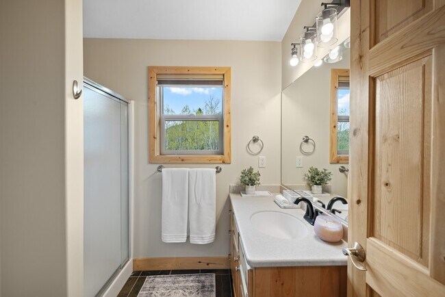 Building Photo - 4801 Conifer Dr