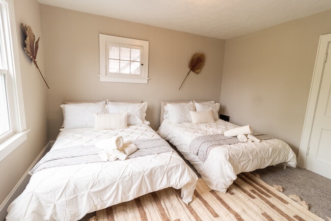 Building Photo - 1125 Wilson Ave