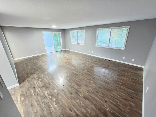 Building Photo - 8388 SW Lori Way