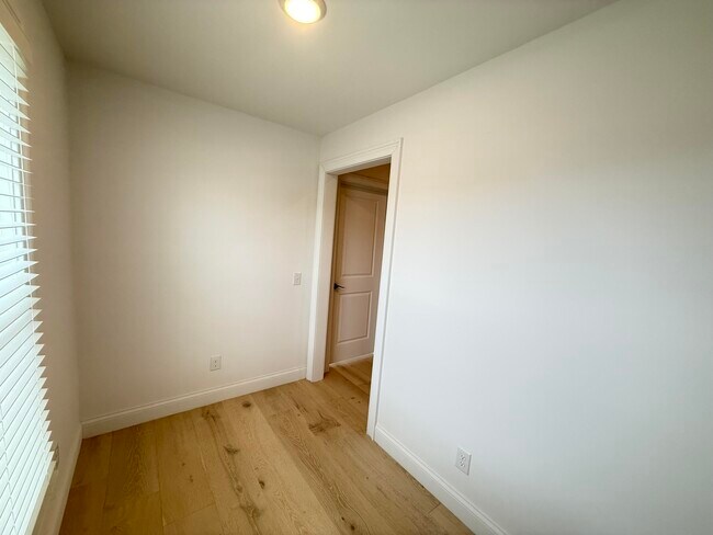 Building Photo - 46 Caden Ln