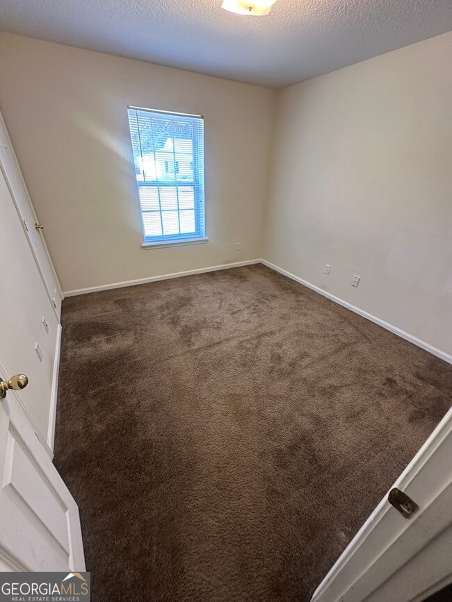 Building Photo - 409 E Lawnwood Ave