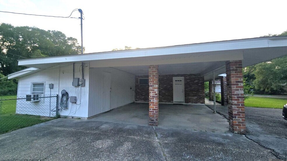 Building Photo - 344 Burgess Pl