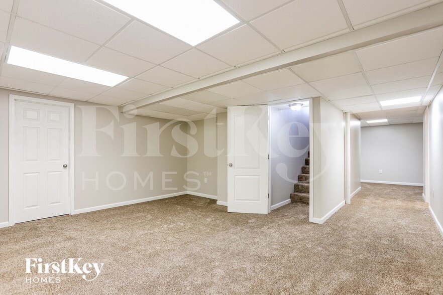 Building Photo - 107 Trailing Oak Ct