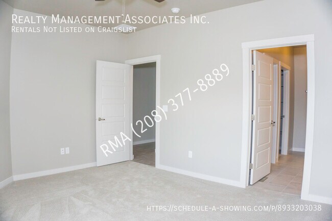 Building Photo - 5086 N Cortona Way