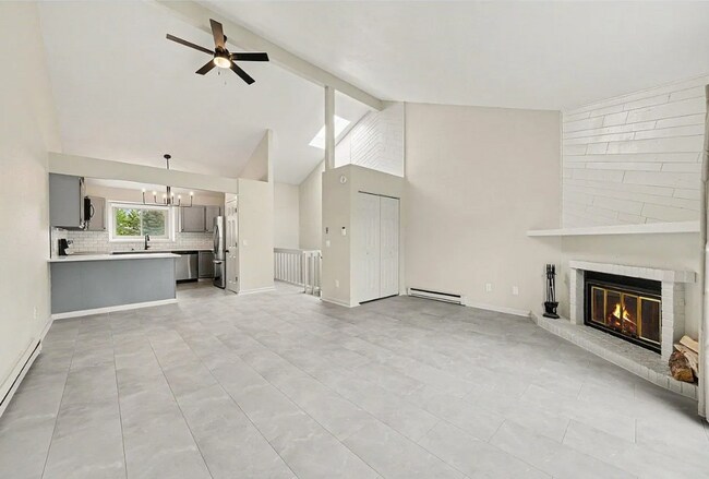 Building Photo - 514 Grand Estates Dr