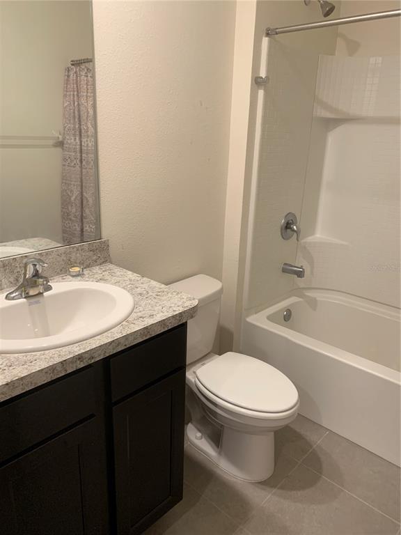 Building Photo - 10977 Carlton Fields Dr
