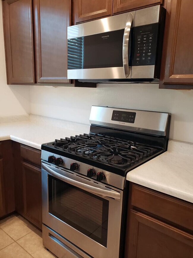 Building Photo - 4206 S 96th Ln