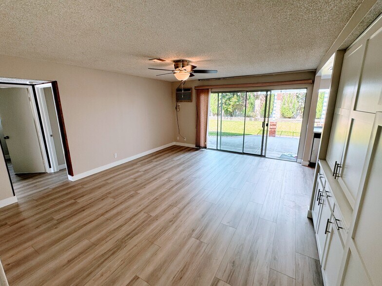 Building Photo - 13029 Semora Dr