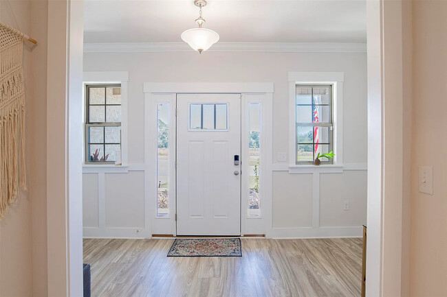 Building Photo - 6046 Cherry Hill Cir